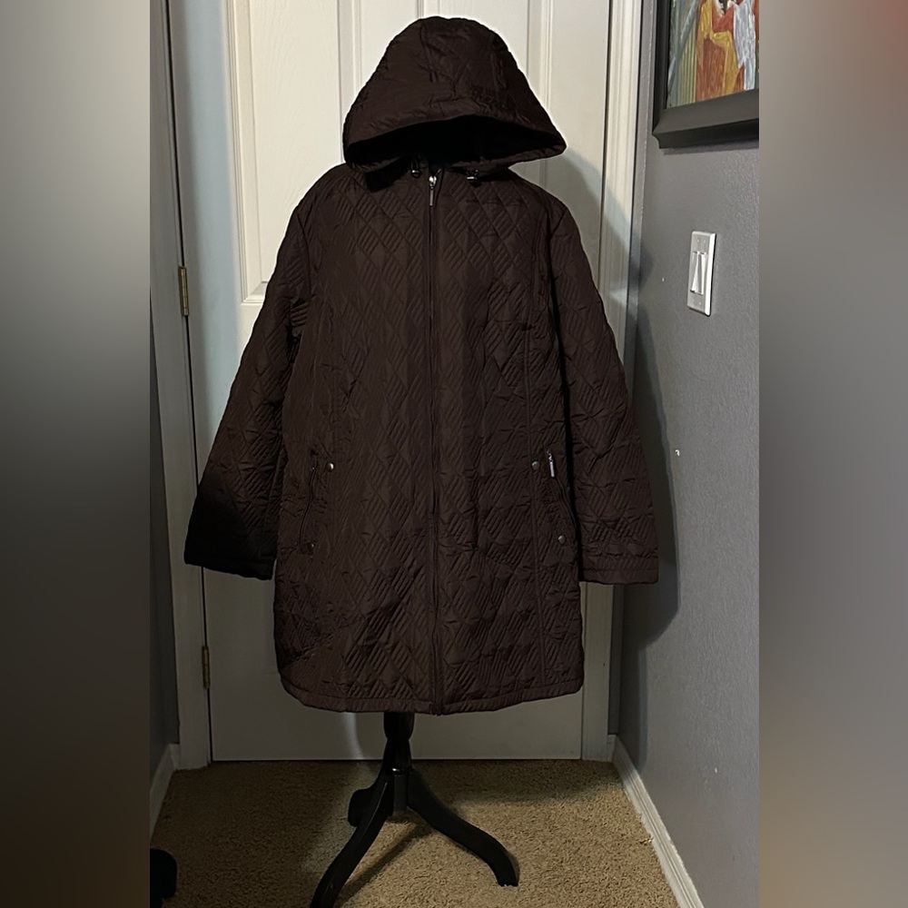 NWT Avenue Womens Jacket 26/28 Quilted Coat Dark Rich Brown Lightweight yet Warm - Picture 2 of 11
